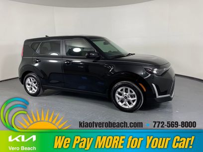 Used 2024 Kia Soul LX w/ Option Group 015