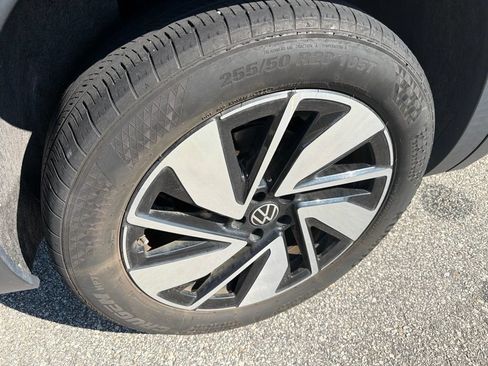 Used 2024 Volkswagen Atlas SE FWD image 8