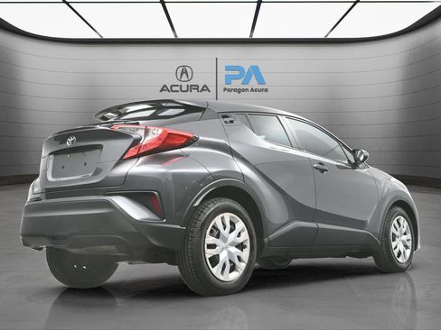 Used 2019 Toyota C-HR LE image 30