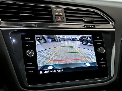 Certified 2024 Volkswagen Tiguan SE R-Line image 19