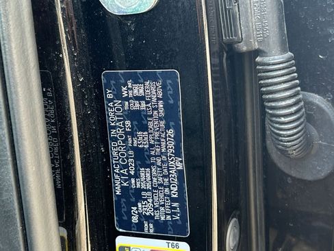 Used 2025 Kia Soul LX w/ LX Technology Package image 29