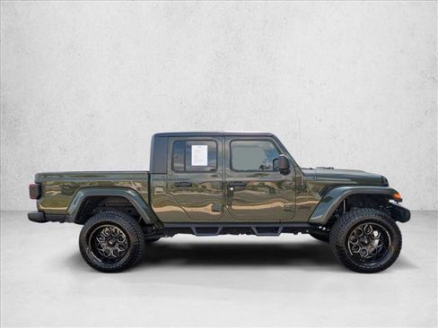 Used 2021 Jeep Gladiator Sport image 4