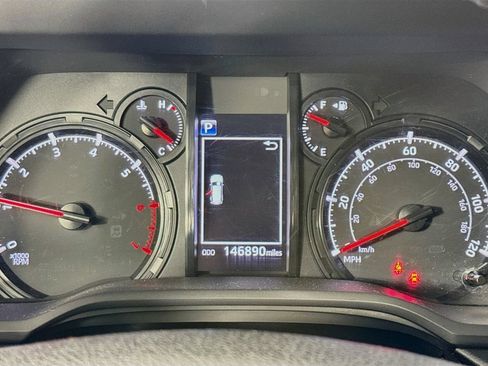 Used 2021 Toyota 4Runner SR5 Premium w/ Moonroof Package AWD/4WD image 13