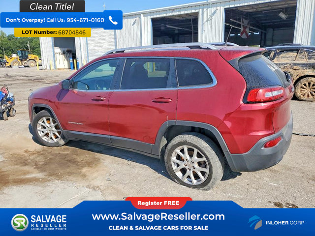 Used 2017 Jeep Cherokee Latitude FWD image 3