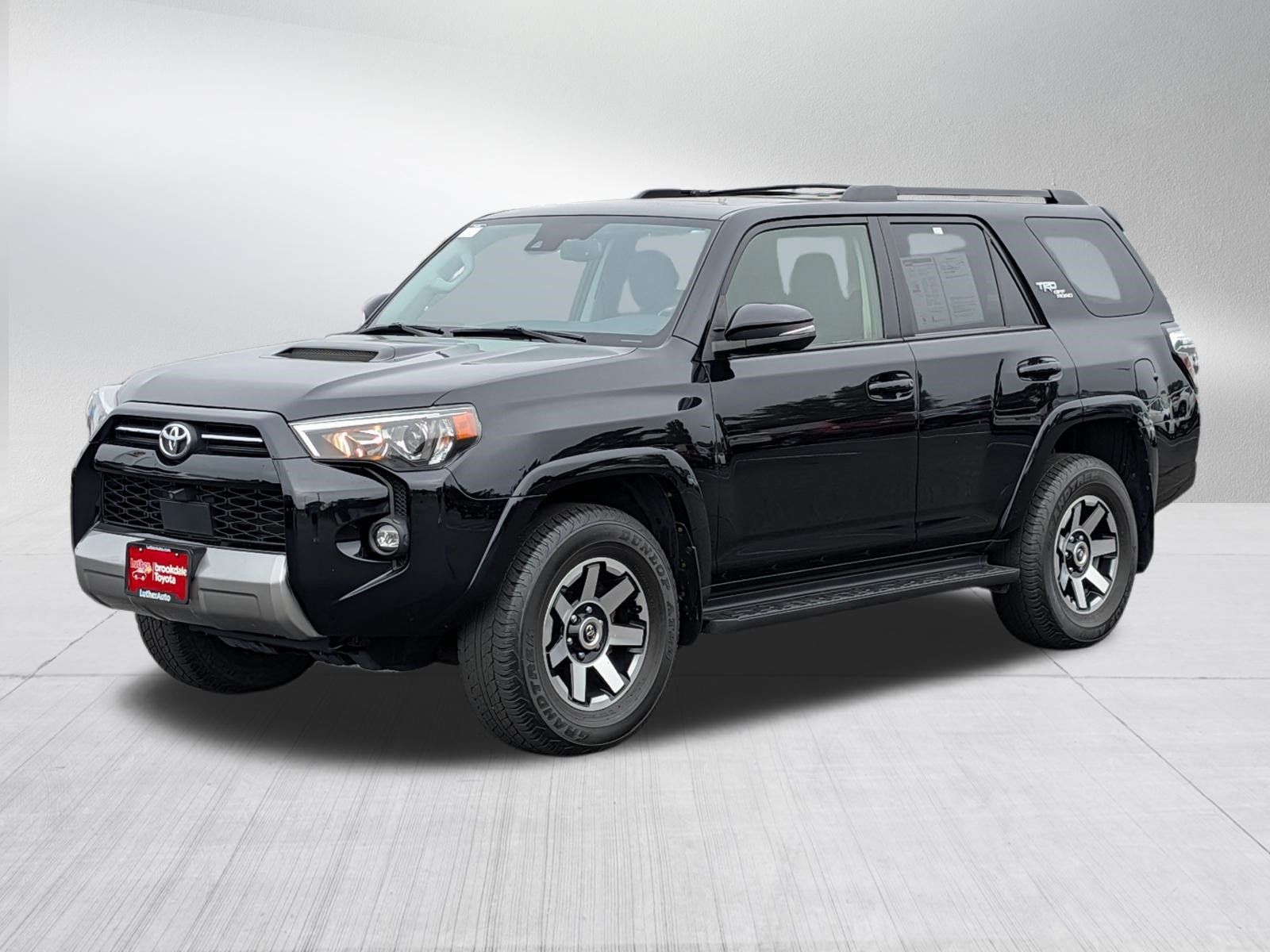 Certified 2022 Toyota 4Runner TRD Off-Road Premium AWD/4WD image 3