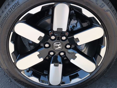 Used 2025 Honda Prologue Elite image 13