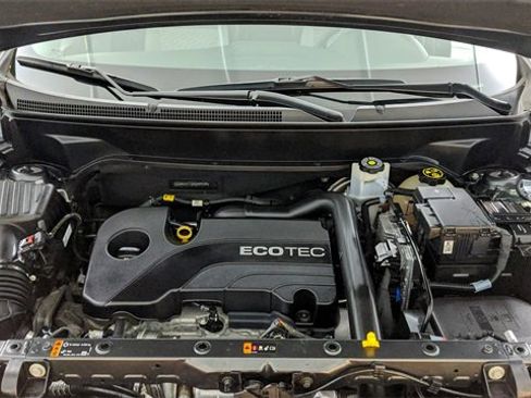 Certified 2019 Chevrolet Equinox LS w/ LS Convenience Package image 44