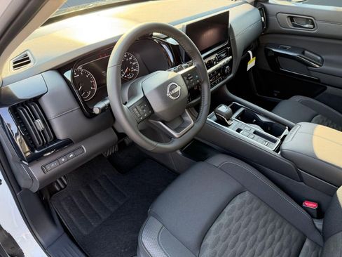 New 2026 Nissan Pathfinder SV FWD image 4