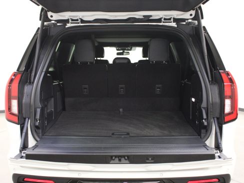 Used 2025 Ford Expedition Max Platinum w/ Stealth Performance Package AWD/4WD image 17