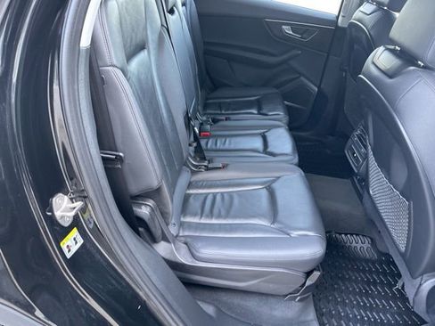 Used 2022 Audi Q7 3.0T Premium Plus image 12