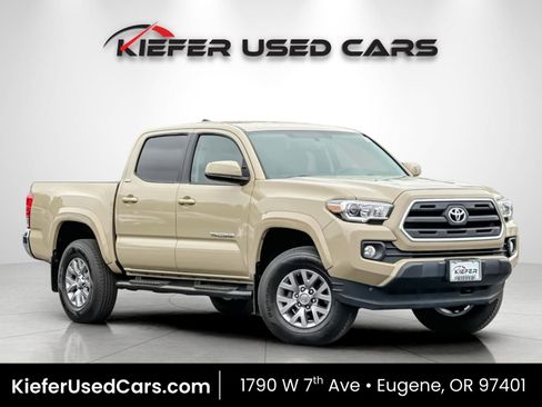 Used 2017 Toyota Tacoma SR5 w/ Tow Package AWD/4WD image 1