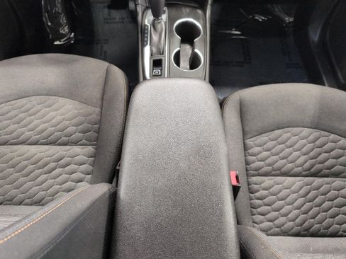 Used 2018 Chevrolet Equinox LT AWD/4WD image 16