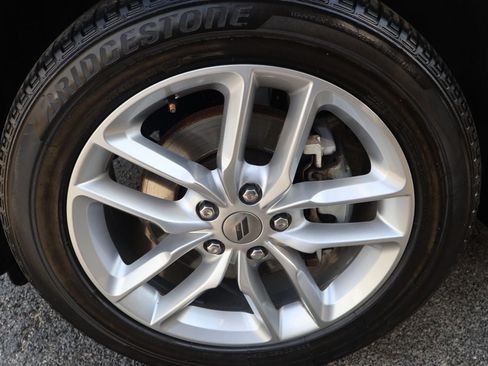 Used 2023 Dodge Durango GT RWD image 9