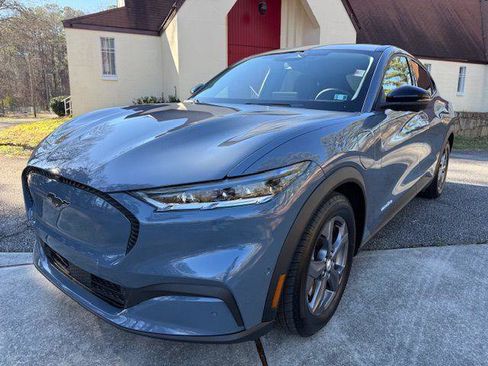 Used 2023 Ford Mustang Mach-E Select image 15