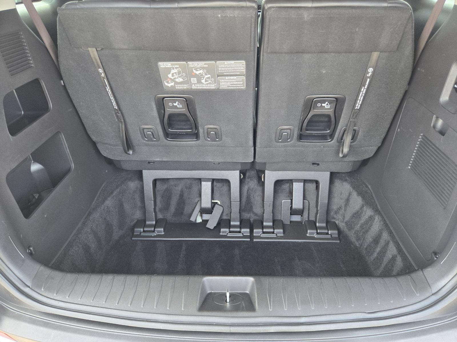 Used 2026 Kia Carnival LXS FWD image 33
