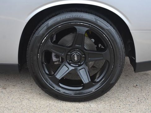 Used 2018 Dodge Challenger R/T Plus image 9