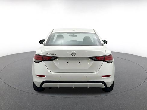 Used 2025 Nissan Sentra SV FWD image 8