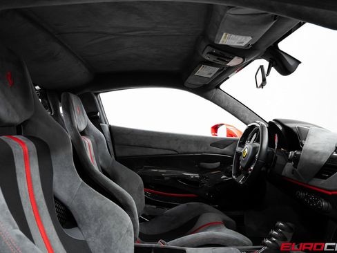 Used 2020 Ferrari 488 Pista Coupe image 44