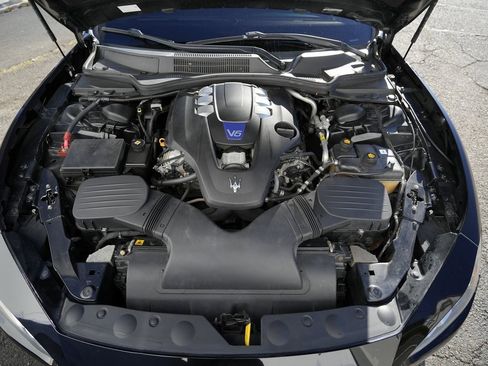 Used 2015 Maserati Ghibli S Q4 image 16