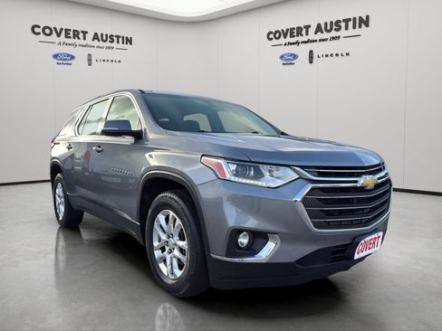 Used 2019 Chevrolet Traverse LT FWD image 5
