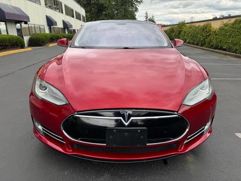 Used 2013 Tesla Model S Performance image 2