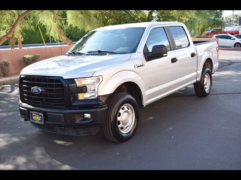 Used 2015 Ford F150 XL w/ XL Power Equipment Group AWD/4WD image 3