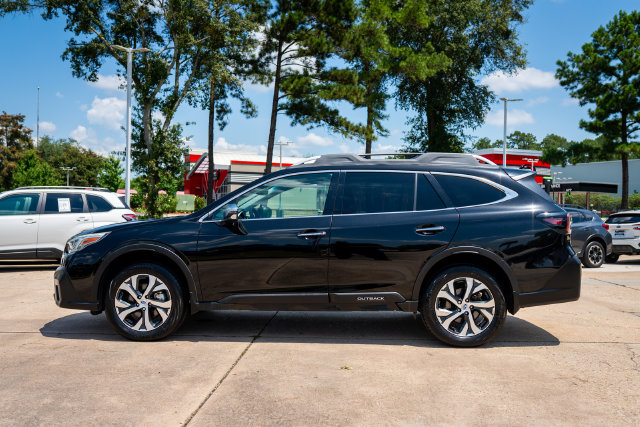 Used 2020 Subaru Outback Touring w/ Popular Package #2 AWD/4WD image 2