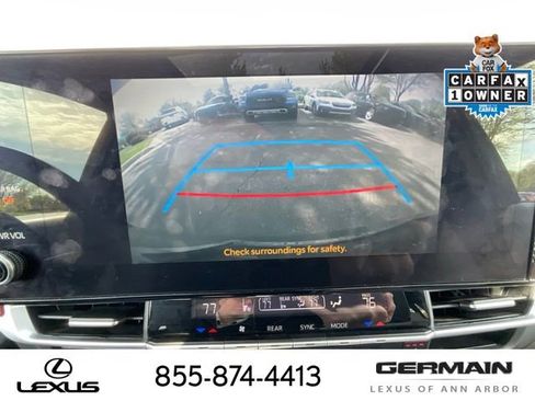 Used 2025 Toyota Sienna XLE FWD image 19