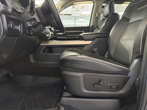 Used 2022 RAM 2500 Laramie AWD/4WD image 8