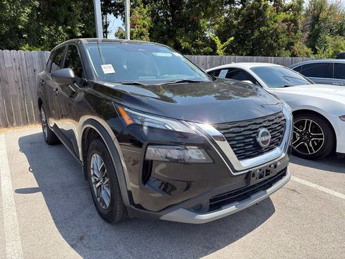 Used 2023 Nissan Rogue S AWD/4WD image 3