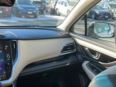 Used 2020 Subaru Outback Limited image 23