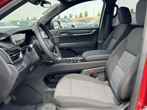 New 2025 GMC Acadia Elevation FWD image 21