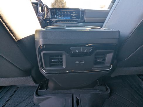 Used 2022 Chevrolet Silverado 1500 ZR2 w/ Technology Package image 14