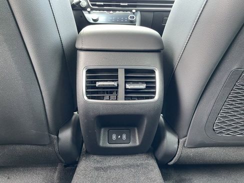 New 2025 Hyundai Sonata Limited image 24