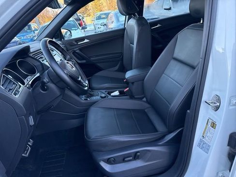 Used 2021 Volkswagen Tiguan SE R-Line w/ 3rd Row Seat Package image 22