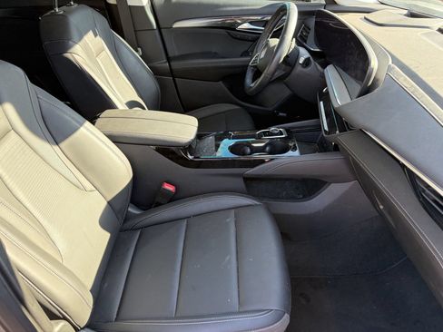 Used 2025 Buick Envision Preferred AWD/4WD image 7