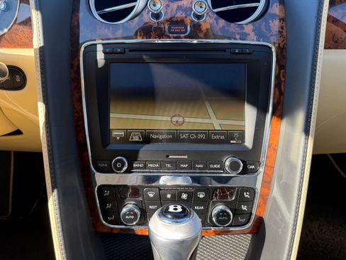 Used 2014 Bentley Flying Spur W12 image 15