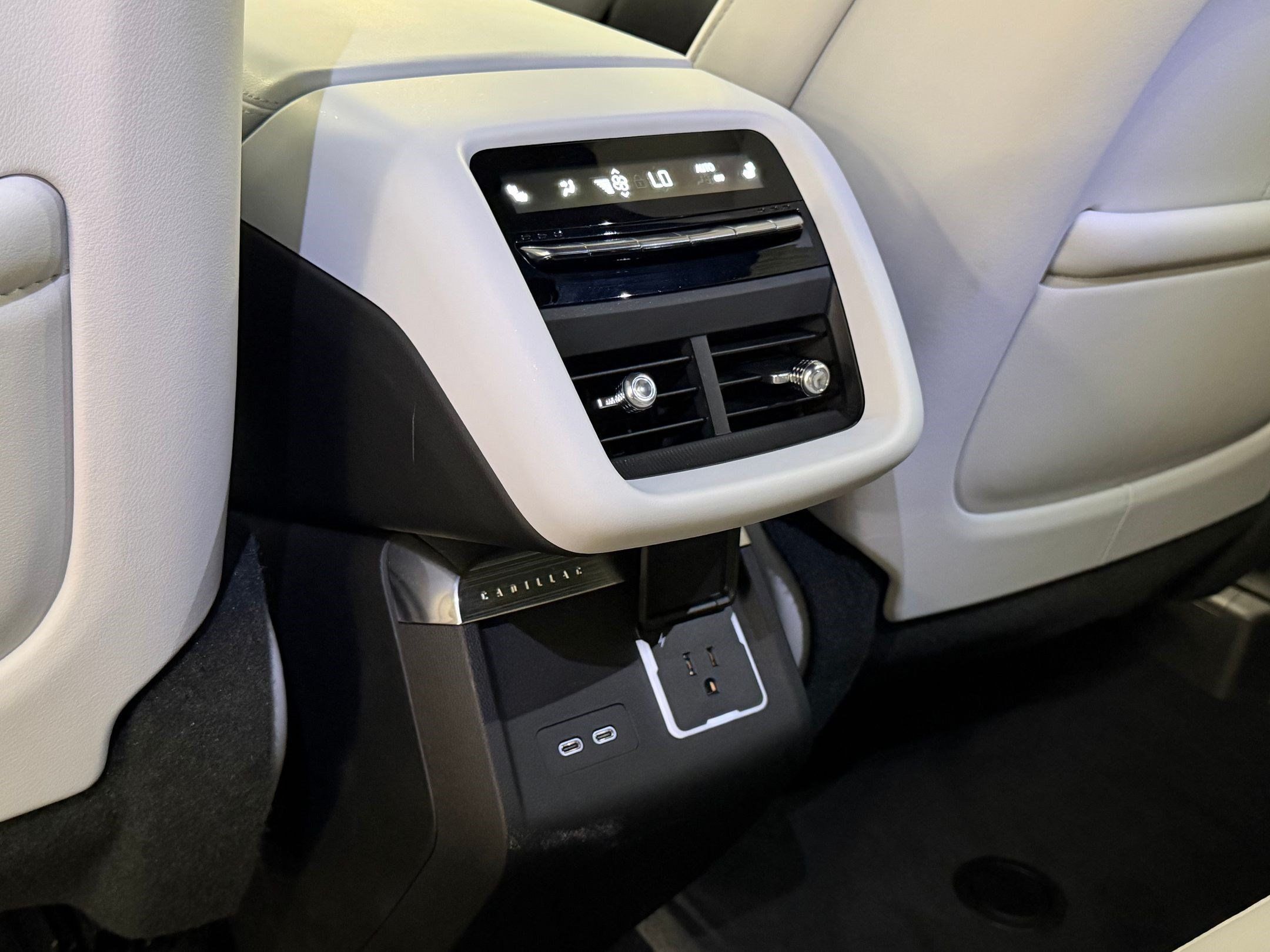 Certified 2024 Cadillac Lyriq Sport AWD/4WD image 48
