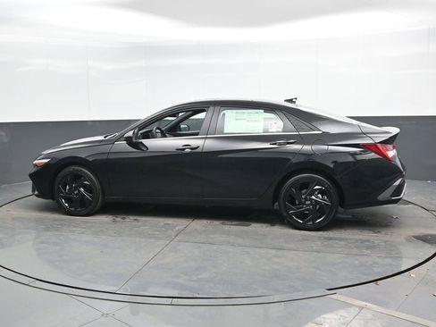 New 2026 Hyundai Elantra SEL Sport image 8