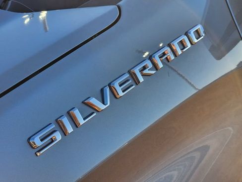 Used 2022 Chevrolet Silverado 1500 LT w/ Texas Edition Plus RWD image 10