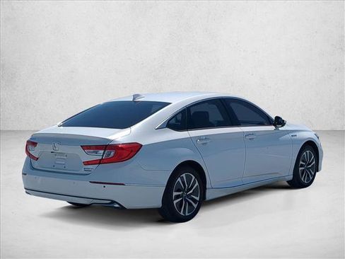 Used 2018 Honda Accord Touring image 5