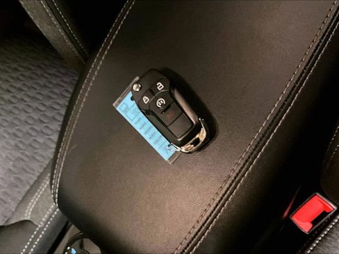 Used 2025 Ford Ranger XLT w/ FX4 Off-Road Package image 28