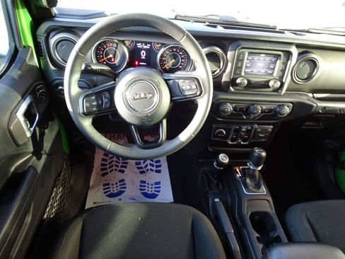 Used 2019 Jeep Wrangler Unlimited Sport S image 12