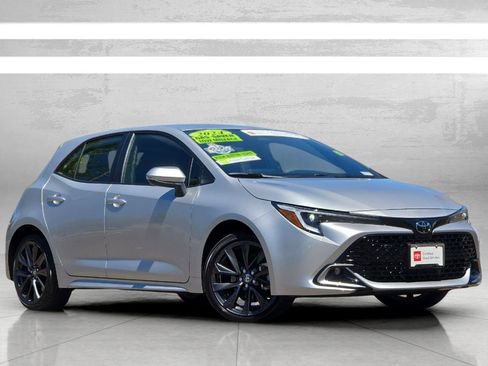 Certified 2024 Toyota Corolla XSE FWD image 2