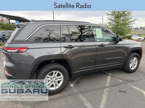 Used 2025 Jeep Grand Cherokee Laredo w/ Luxury Tech Group I image 4