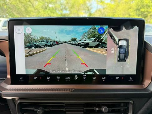 Used 2025 Ford Bronco Sport Outer Banks w/ Outer Banks Tech Package+ image 7