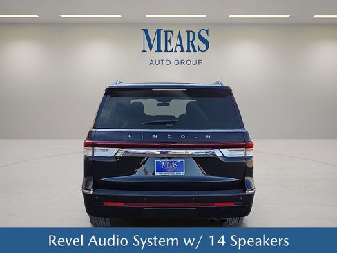 Used 2024 Lincoln Navigator Reserve image 5