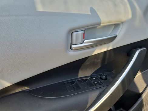 Used 2023 Toyota Corolla SE image 14