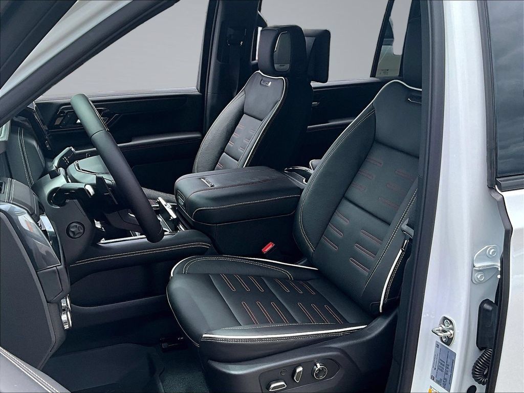 New 2026 GMC Yukon XL AT4 Ultimate w/ LPO, Floor Liner Package AWD/4WD image 28