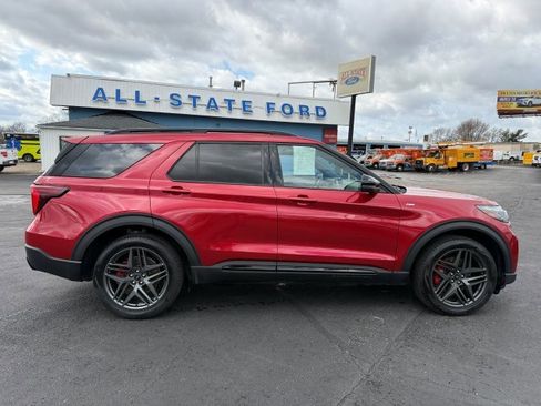 Certified 2025 Ford Explorer ST-Line w/ Premium Package AWD/4WD image 9